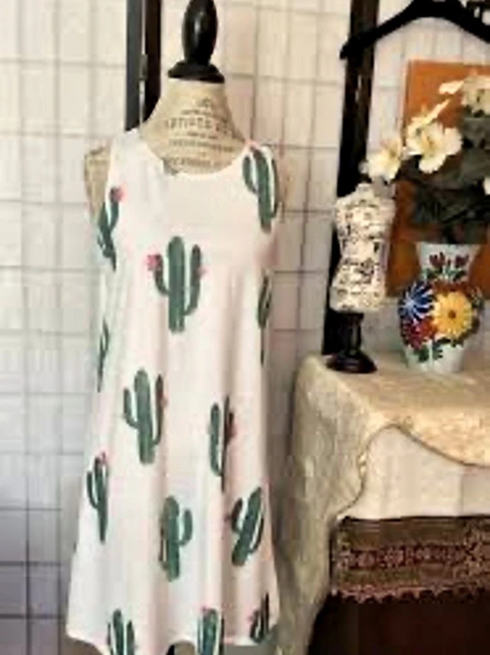 Promesa Cactus Print Mini Dress in White & Green Size S
